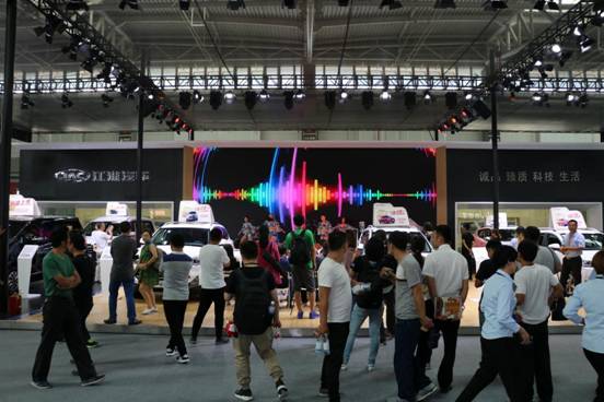 山东即墨国际汽车江淮多车型齐发力 iEV7S 瑞风M6亮相车展