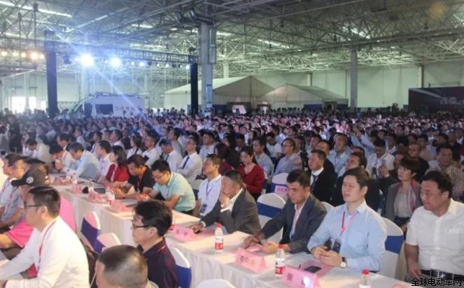 国金汽车品牌发布 首款纯电动MPV车型GM3惊艳亮相
