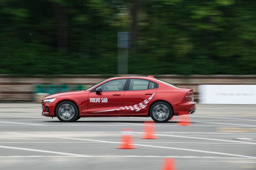 全新S60趣味赛道动态图01