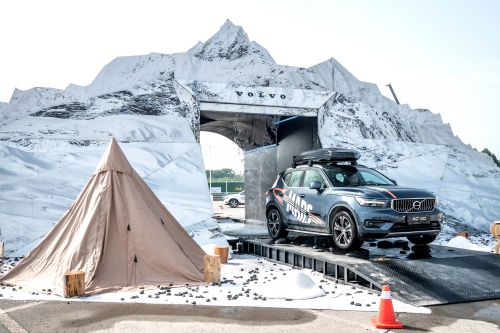 XC40碎石路面03