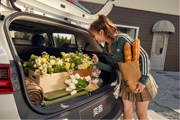 【新闻通稿-配图】全球高品质 配色有上新 2026款起亚奕跑正式上市933.jpg