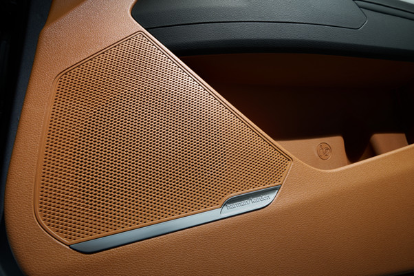 F【新闻稿】全球800万用户信赖之选 起亚新狮铂拓界诚意上市 全国统一“焕新一口价“ 10.99万元起2584.jpg