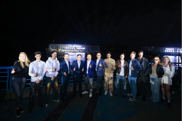 【三车新闻稿】问鼎双百万 双虎耀全球 奇瑞瑞虎7瑞虎5新品全球上市1097.jpg